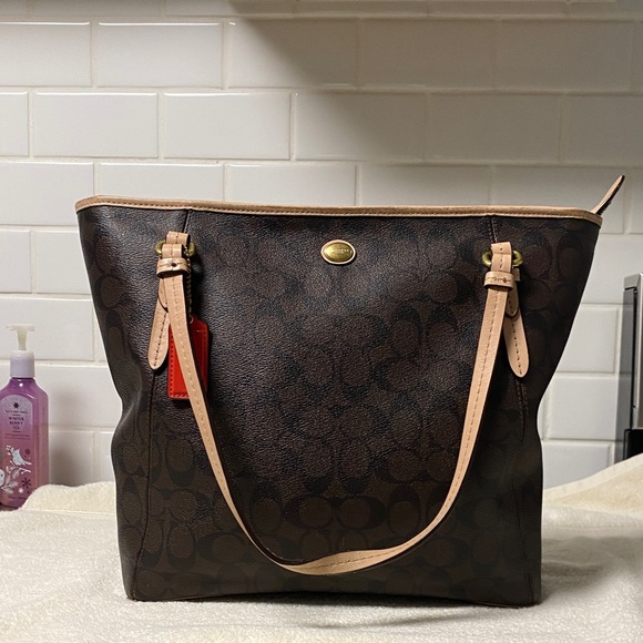 Coach Brown and Tan Shoulder Bag - Picture 1 of 16